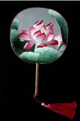 夏荷团扇